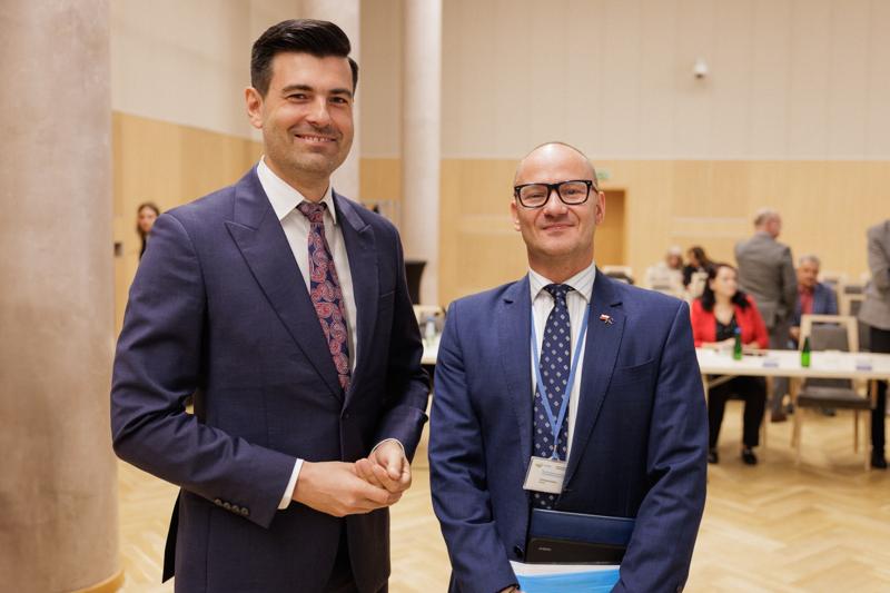 W poniedziałek (15 września 2025 r.) w urzędzie marszałkowskim w Zielonej Górze odbyła się XIII zwyczajna sesja Sejmiku Województwa Lubuskiego