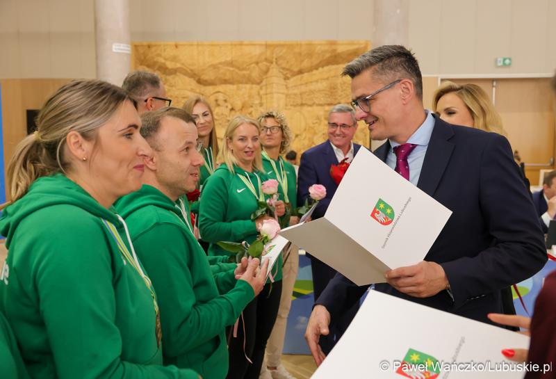 Uczestnicy wrześniowej Sesji Sejmiku VII kadencji