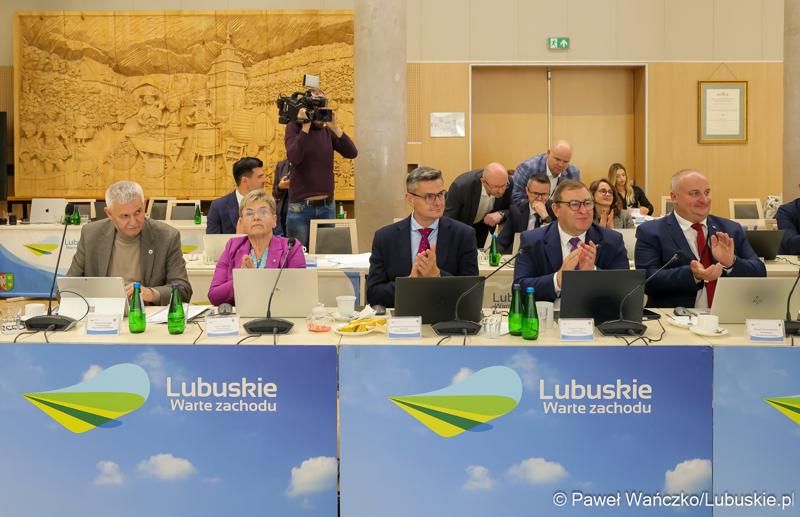 Uczestnicy wrześniowej Sesji Sejmiku VII kadencji