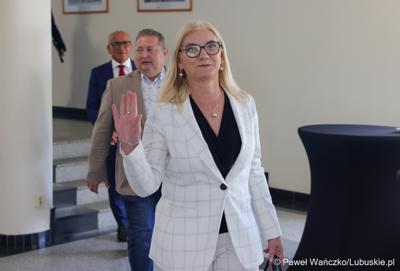 Uczestnicy wrześniowej Sesji Sejmiku VII kadencji 