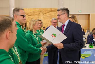 Uczestnicy wrześniowej Sesji Sejmiku VII kadencji 