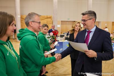 Uczestnicy wrześniowej Sesji Sejmiku VII kadencji 