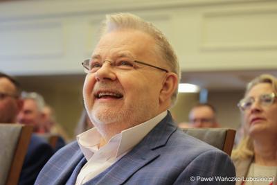 Prof . Zbigniew Izdebski