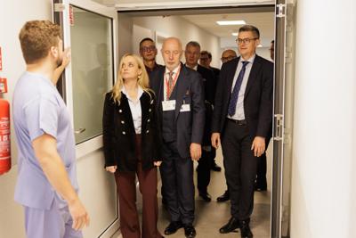  Jolanta Sobierańska-Grenda z wizyta w zielonogórskim szpitalu uniwersyteckim