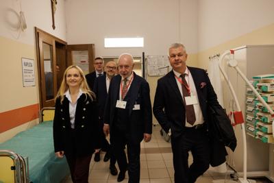  Jolanta Sobierańska-Grenda z wizyta w zielonogórskim szpitalu uniwersyteckim