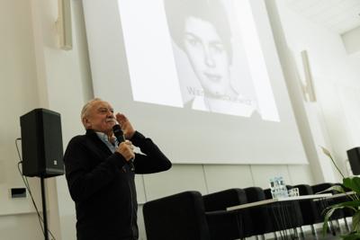 Kongres Gospodarczy to jedno z najważniejszych spotkań świata biznesu, samorządu i nauki w Lubuskiem. To właśnie tu uczestnicy szukają inspiracji, nowych technologii i kierunków rozwoju, skupiając się na kluczowych specjalizacjach regionu: innowacyjnym przemyśle, zielonej gospodarce oraz zdrowiu i jakości życia.