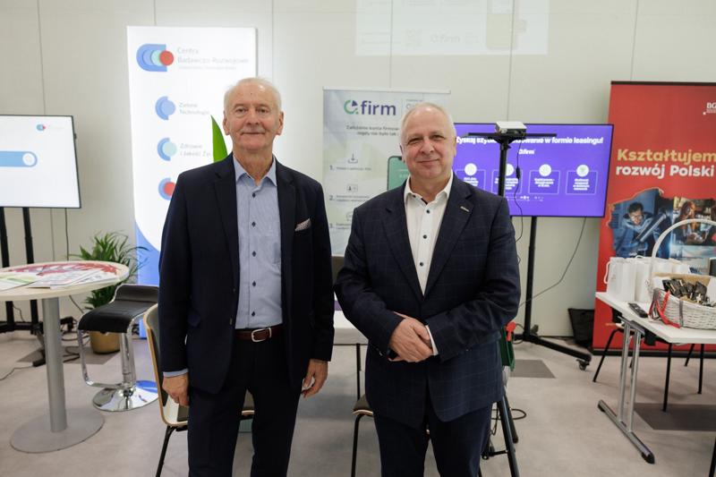 Kongres Gospodarczy to jedno z najważniejszych spotkań świata biznesu, samorządu i nauki w Lubuskiem. To właśnie tu uczestnicy szukają inspiracji, nowych technologii i kierunków rozwoju, skupiając się na kluczowych specjalizacjach regionu: innowacyjnym przemyśle, zielonej gospodarce oraz zdrowiu i jakości życia.