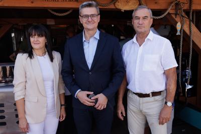 Jak co roku biesiada połączyła degustację lokalnych specjałów z integracją mieszkańców i promocją tradycji. Sprzyjająca pogoda, muzyka i radosna atmosfera sprawiły, że wydarzenie zakończyło się pełnym sukcesem.