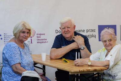 Jak co roku biesiada połączyła degustację lokalnych specjałów z integracją mieszkańców i promocją tradycji. Sprzyjająca pogoda, muzyka i radosna atmosfera sprawiły, że wydarzenie zakończyło się pełnym sukcesem.