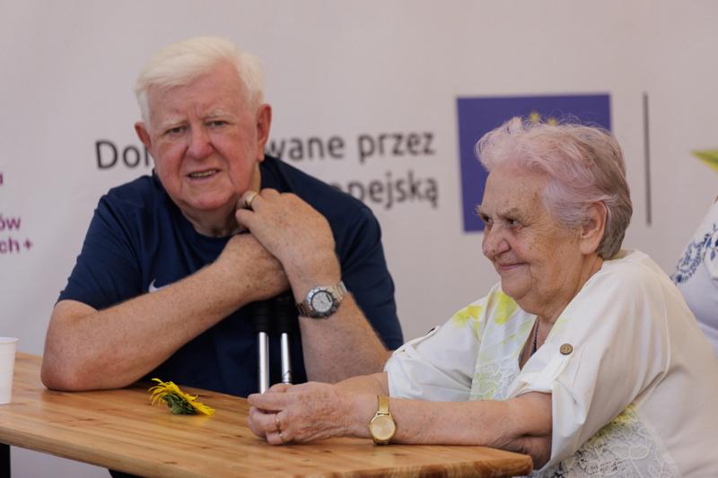 Jak co roku biesiada połączyła degustację lokalnych specjałów z integracją mieszkańców i promocją tradycji. Sprzyjająca pogoda, muzyka i radosna atmosfera sprawiły, że wydarzenie zakończyło się pełnym sukcesem.