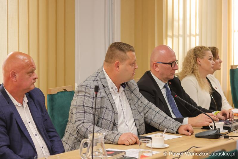 Marszałek Sebastian Ciemnoczołowski wystapił na sesji Radny Gminy Zabór