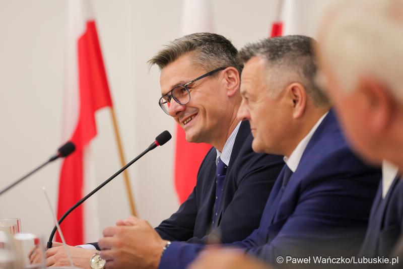Marszałek Sebastian Ciemnoczołowski wystapił na sesji Radny Gminy Zabór