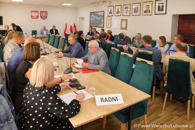 Marszałek Sebastian Ciemnoczołowski wystapił na sesji Radny Gminy Zabór