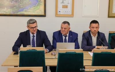 Marszałek Sebastian Ciemnoczołowski wystapił na sesji Radny Gminy Zabór