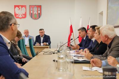 Marszałek Sebastian Ciemnoczołowski wystapił na sesji Radny Gminy Zabór