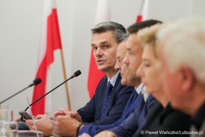 Marszałek Sebastian Ciemnoczołowski wystapił na sesji Radny Gminy Zabór
