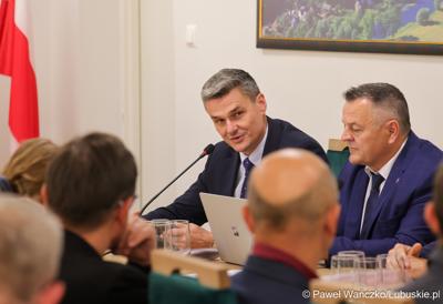 Marszałek Sebastian Ciemnoczołowski wystapił na sesji Radny Gminy Zabór