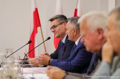 Marszałek Sebastian Ciemnoczołowski wystapił na sesji Radny Gminy Zabór