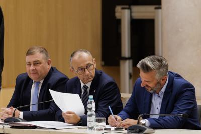 W Urzędzie Marszałkowskim Województwa Lubuskiego w Zielonej Górze rozpoczęła obrady Sejmowa Komisja Infrastruktury