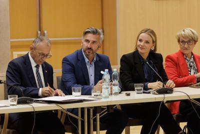 W Urzędzie Marszałkowskim Województwa Lubuskiego w Zielonej Górze rozpoczęła obrady Sejmowa Komisja Infrastruktury