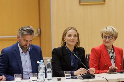 W Urzędzie Marszałkowskim Województwa Lubuskiego w Zielonej Górze rozpoczęła obrady Sejmowa Komisja Infrastruktury