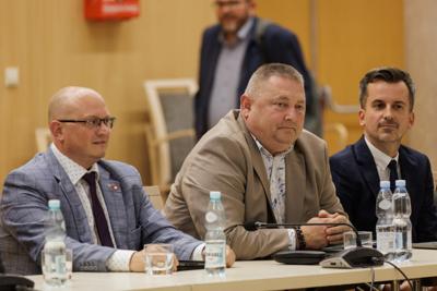 W Urzędzie Marszałkowskim Województwa Lubuskiego w Zielonej Górze rozpoczęła obrady Sejmowa Komisja Infrastruktury