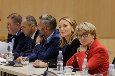 W Urzędzie Marszałkowskim Województwa Lubuskiego w Zielonej Górze rozpoczęła obrady Sejmowa Komisja Infrastruktury