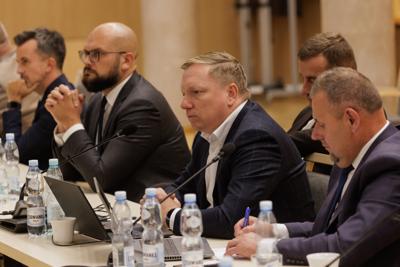 W Urzędzie Marszałkowskim Województwa Lubuskiego w Zielonej Górze rozpoczęła obrady Sejmowa Komisja Infrastruktury