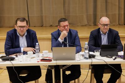 W Urzędzie Marszałkowskim Województwa Lubuskiego w Zielonej Górze rozpoczęła obrady Sejmowa Komisja Infrastruktury