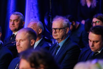 W Centrum Kształcenia Zawodowego i Ustawicznego „Elektryk” w Nowej Soli odbyła się konferencja z okazji otwarcia Branżowego Centrum Umiejętności w dziedzinie elektromobilności. W wydarzeniu wziął udział wicemarszałek Grzegorz Potęga.