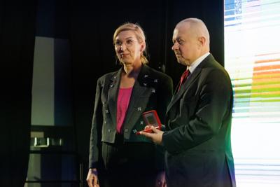 W Centrum Kształcenia Zawodowego i Ustawicznego „Elektryk” w Nowej Soli odbyła się konferencja z okazji otwarcia Branżowego Centrum Umiejętności w dziedzinie elektromobilności. W wydarzeniu wziął udział wicemarszałek Grzegorz Potęga.