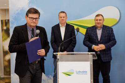 Nagrody "Perła 2025" 

Lubuska Perła Turystyczna to wyróżnienie dla atrakcyjnych, innowacyjnych, przyjaznych turystom produktów – wydarzeń, miejsc czy usług.
