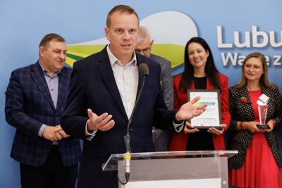Nagrody "Perła 2025" 

Lubuska Perła Turystyczna to wyróżnienie dla atrakcyjnych, innowacyjnych, przyjaznych turystom produktów – wydarzeń, miejsc czy usług.