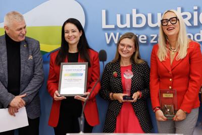 Nagrody "Perła 2025" 

Lubuska Perła Turystyczna to wyróżnienie dla atrakcyjnych, innowacyjnych, przyjaznych turystom produktów – wydarzeń, miejsc czy usług.