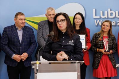 Nagrody "Perła 2025" 

Lubuska Perła Turystyczna to wyróżnienie dla atrakcyjnych, innowacyjnych, przyjaznych turystom produktów – wydarzeń, miejsc czy usług.