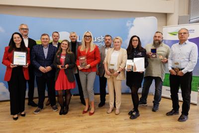 Nagrody "Perła 2025" 

Lubuska Perła Turystyczna to wyróżnienie dla atrakcyjnych, innowacyjnych, przyjaznych turystom produktów – wydarzeń, miejsc czy usług.