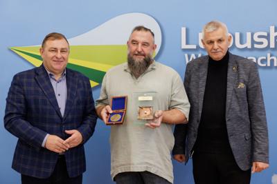 Nagrody "Perła 2025" 

Lubuska Perła Turystyczna to wyróżnienie dla atrakcyjnych, innowacyjnych, przyjaznych turystom produktów – wydarzeń, miejsc czy usług.