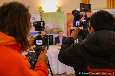 W piątek, 10 października 2025 roku w Hotelu Nadodrzański Dwór w Nowej Soli odbyła się debata pt. „Aktualna sytuacja w rolnictwie”, zorganizowana w ramach Gali Lubuskiego Złotego Kłosa. 