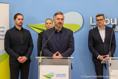 Poseł na Sejm prof. Waldemar Sługocki zwrócił uwagę, że działania samorządu województwa w zakresie wspierania kształcenia medycznego są elementem szerszej, przemyślanej strategii