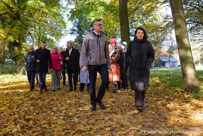 Odnowiony park, położony przy Centrum Leczenia Dzieci i Młodzieży, został oficjalnie zaprezentowany 20 października 2025 r. Zanim jednak doszło do symbolicznego otwarcia terenu, już był on chętnie odwiedzany. 
