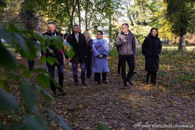 Odnowiony park, położony przy Centrum Leczenia Dzieci i Młodzieży, został oficjalnie zaprezentowany 20 października 2025 r. Zanim jednak doszło do symbolicznego otwarcia terenu, już był on chętnie odwiedzany. 