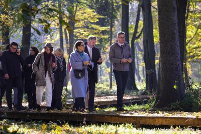 Odnowiony park, położony przy Centrum Leczenia Dzieci i Młodzieży w Zaborze, został oficjalnie zaprezentowany 20 października 2025 r. Zanim jednak doszło do symbolicznego otwarcia terenu, już był on chętnie odwiedzany. 