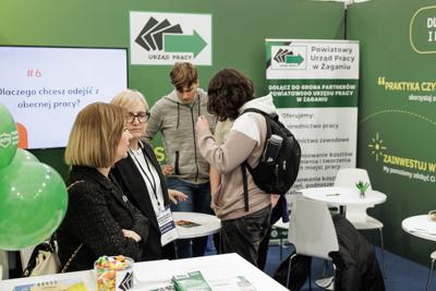 Powiatowy Urząd Pracy w Żaganiu wraz z Partnerstwem Lokalnych Pracodawców zorganizował po raz pierwszy Powiatowe Targi Pracy.
