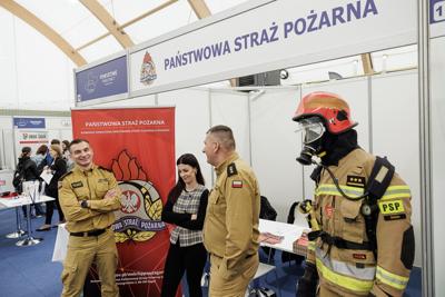 Powiatowy Urząd Pracy w Żaganiu wraz z Partnerstwem Lokalnych Pracodawców zorganizował po raz pierwszy Powiatowe Targi Pracy.