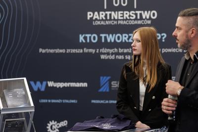Powiatowy Urząd Pracy w Żaganiu wraz z Partnerstwem Lokalnych Pracodawców zorganizował po raz pierwszy Powiatowe Targi Pracy.