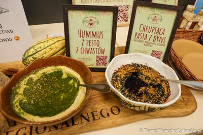 28 października 2025 r. podczas konferencji prasowej w urzędzie marszałkowskim w Zielonej Górze poznaliśmy wyniki konkursu „Ulubiony Producent Lubuski 2025”. 