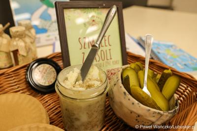 28 października 2025 r. podczas konferencji prasowej w urzędzie marszałkowskim w Zielonej Górze poznaliśmy wyniki konkursu „Ulubiony Producent Lubuski 2025”. 