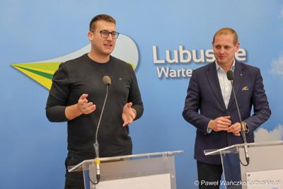 28 października 2025 r. podczas konferencji prasowej w urzędzie marszałkowskim w Zielonej Górze poznaliśmy wyniki konkursu „Ulubiony Producent Lubuski 2025”. 