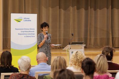 Utrzymanie dobrego zdrowia psychicznego stanowi jeden z najważniejszych warunków
zachowania wysokiej jakości życia osób starszych