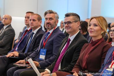 Uczestnicy pierwszego dnia 11. Kongresu Klastrów Polskich w Parku Technologii Kosmicznych w Zielonej Górze-Nowym Kisielinie